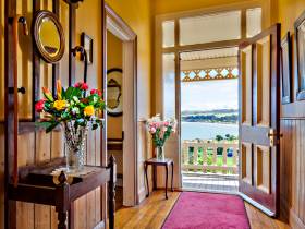 Abbey's Spa Cottage - E Caravan Parks 1