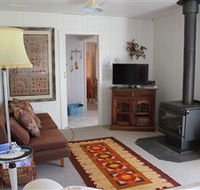 Sisters Beach House - E Caravan Parks