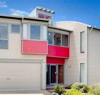 Phillip Island Waterfront House - E Caravan Parks