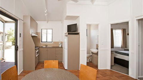 Crystal Brook Tourist Park - E Caravan Parks 4