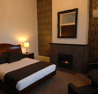 Quality Inn Heritage on Lydiard - E Caravan Parks