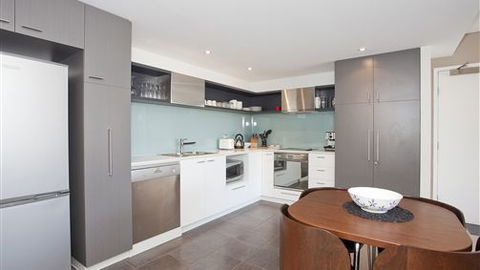 Couples Retreat Lorne Chalet - E Caravan Parks 4