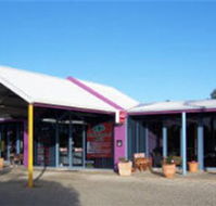 Paddle Steamer Motel