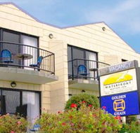 Waterfront Motor Inn - E Caravan Parks