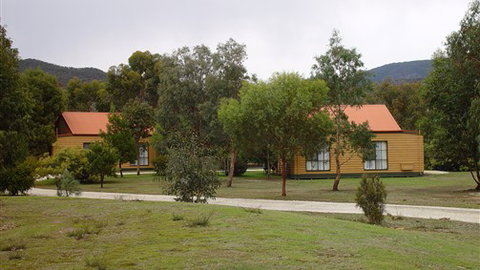 Mountain View Motor Inn And Holiday Lodges - E Caravan Parks 2