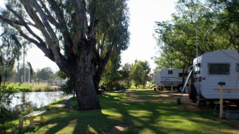 Numurkah Caravan Park - E Caravan Parks 0