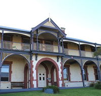 Oceanic Sorrento - Whitehall Guesthouse - E Caravan Parks