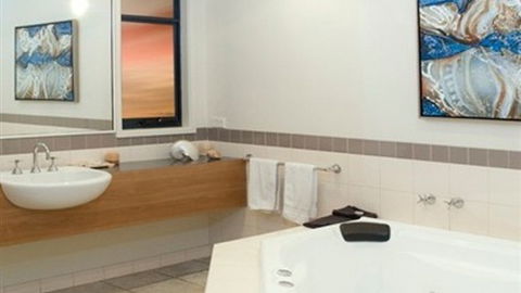Aireys Inlet Getaway Resort - E Caravan Parks 6
