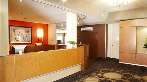 Quality Hotel On Olive - E Caravan Parks 1