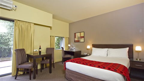 Comfort Inn & Suites City Views - E Caravan Parks 2