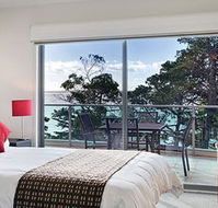 The Waves Apartments - E Caravan Parks