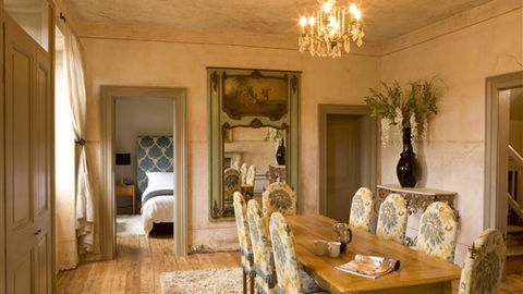 Villa Parma At Peppers Mineral Springs Hotel - E Caravan Parks 2
