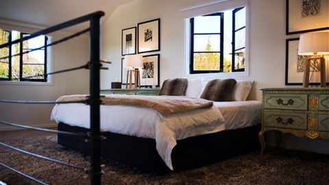 Villa Parma At Peppers Mineral Springs Hotel - E Caravan Parks 4