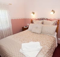Glazebrook Cottage BB Ballarat - E Caravan Parks