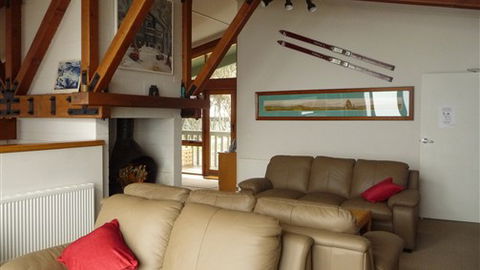 Leeton Lodge - E Caravan Parks 1