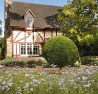 Briarswood Cottage Bed and Breakfast - E Caravan Parks