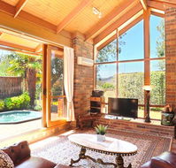Langbrook Estate Cottages - E Caravan Parks