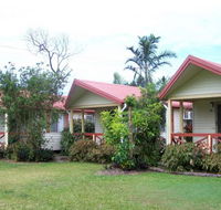 Flying Fish Point Tourist Park - E Caravan Parks