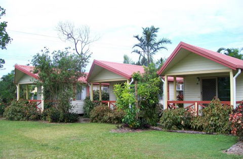 Flying Fish Point Tourist Park - E Caravan Parks 0