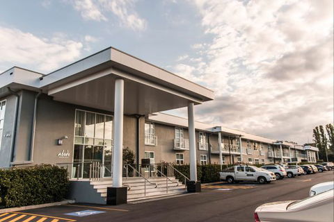 Abode Narrabundah - E Caravan Parks 5