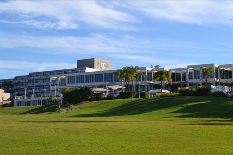 Absolute Beachfront Opal Cove Resort - E Caravan Parks 1