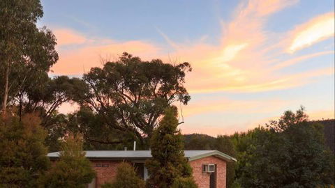 Greenhills Centre - E Caravan Parks 0