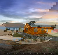 Majestic View Cottages - E Caravan Parks
