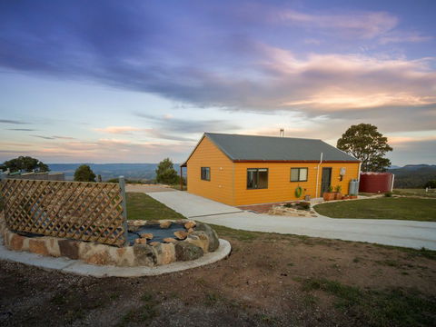 Majestic View Cottages - E Caravan Parks 0