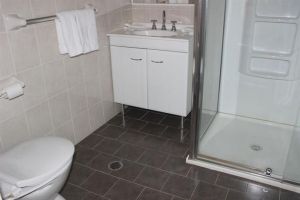 Gardners Inn - E Caravan Parks 0