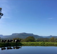 Minimbah Farm Cottages - E Caravan Parks