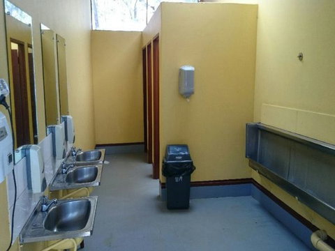 Standley Chasm Angkerle Camping - E Caravan Parks 5