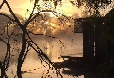 Bill's Boathouse - E Caravan Parks 1