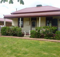 Country Cottages BB - E Caravan Parks