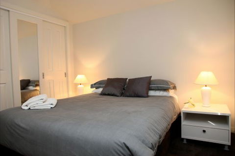 Apartments On-The-Park: Prince - E Caravan Parks 2