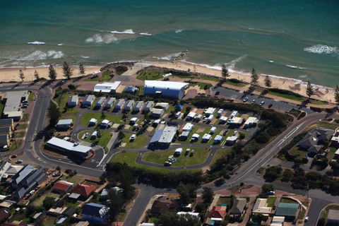 Christies Beach Tourist Park - E Caravan Parks 1