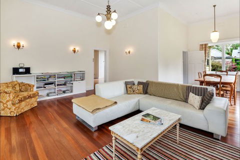 Eurambeen Historic Homestead And Gardens - E Caravan Parks 5