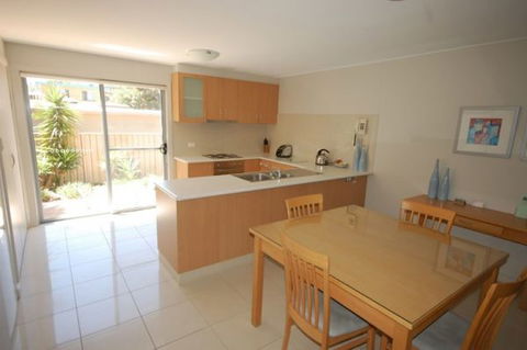 Mindon Serviced Apartments - E Caravan Parks 1