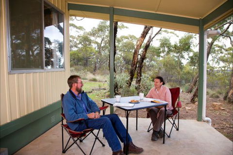 Alligator Lodge - Mount Remarkable National Park - E Caravan Parks 4