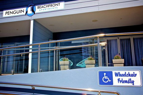 Penguin Beachfront Apartments - E Caravan Parks 7