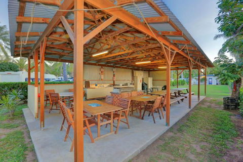 Alva Beach Tourist Park - E Caravan Parks 5
