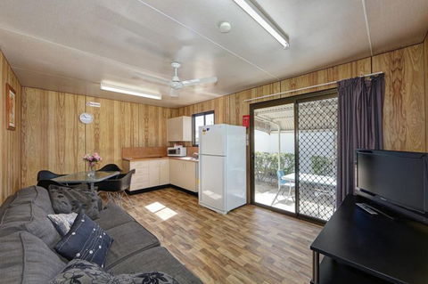 Alva Beach Tourist Park - E Caravan Parks 6