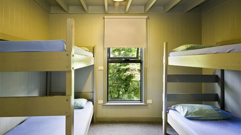 Great Ocean Road Cottages & Backpackers - E Caravan Parks 2