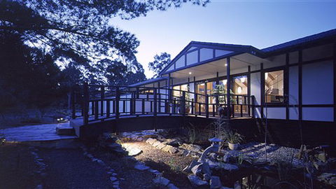 Shizuka Ryokan Japanese Country Spa & Wellness Retreat - E Caravan Parks 0