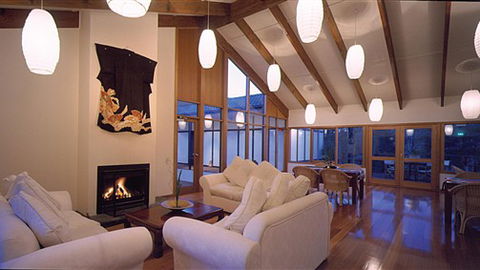 Shizuka Ryokan Japanese Country Spa & Wellness Retreat - E Caravan Parks 5