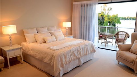 Castevilla - E Caravan Parks 1