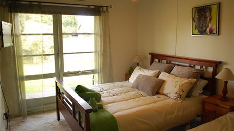 Manners In Mulwala - E Caravan Parks 0