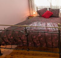 Muscat House - E Caravan Parks