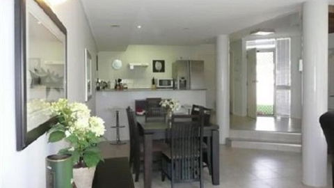 Waterfront Villa Tarni 14 - E Caravan Parks 1