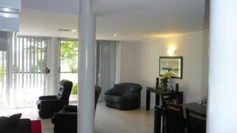 Waterfront Villa Tarni 14 - E Caravan Parks 5