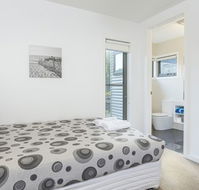 Serenity Torquay Ocean View Luxury Beachfront - E Caravan Parks